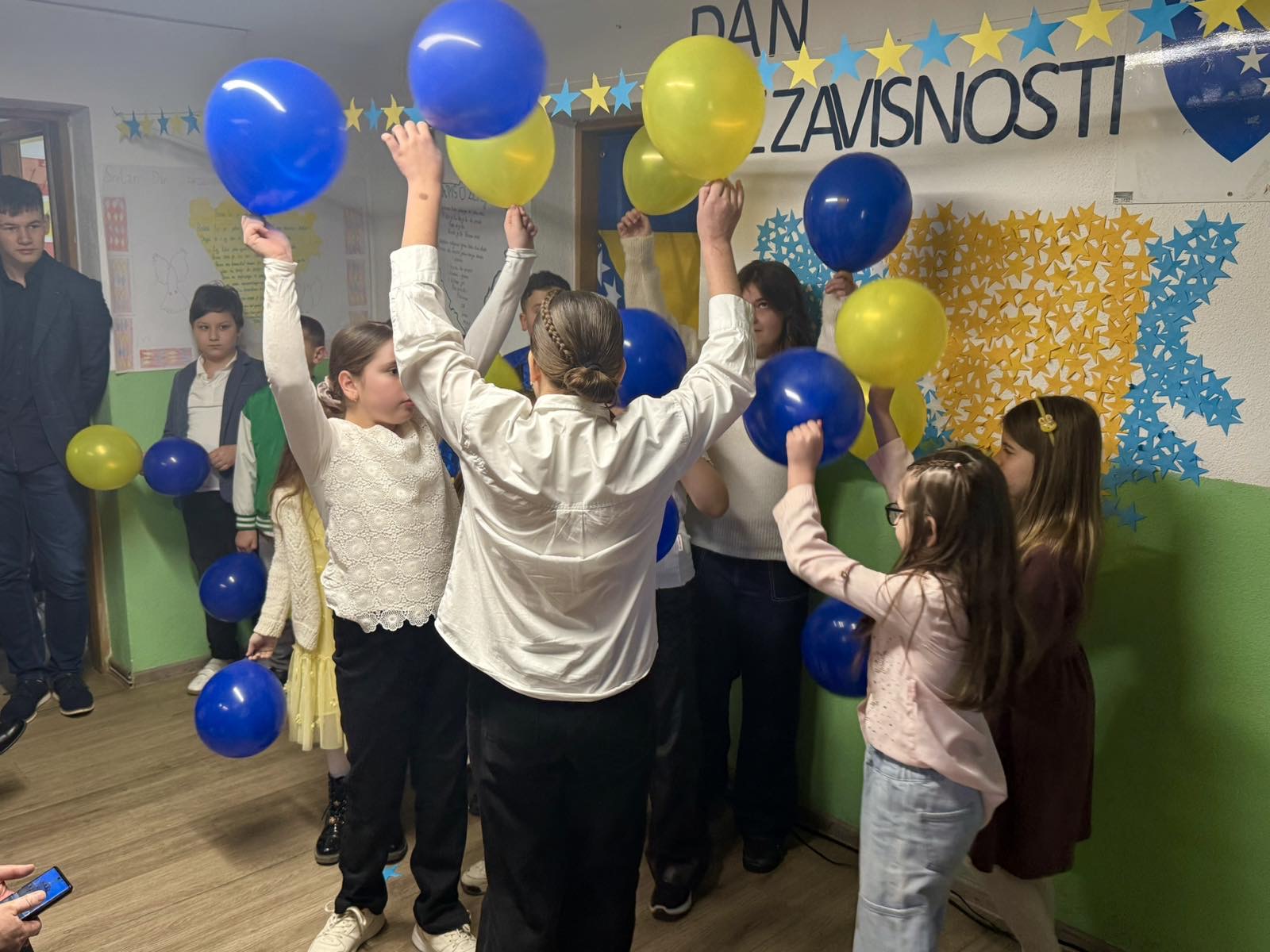 OSNOVNA ŠKOLA “01. MART” U VRBANJCIMA: PRIREDBA POVODOM DANA ŠKOLE I DANA NEZAVISNOSTI BOSNE I HERCEGOVINE