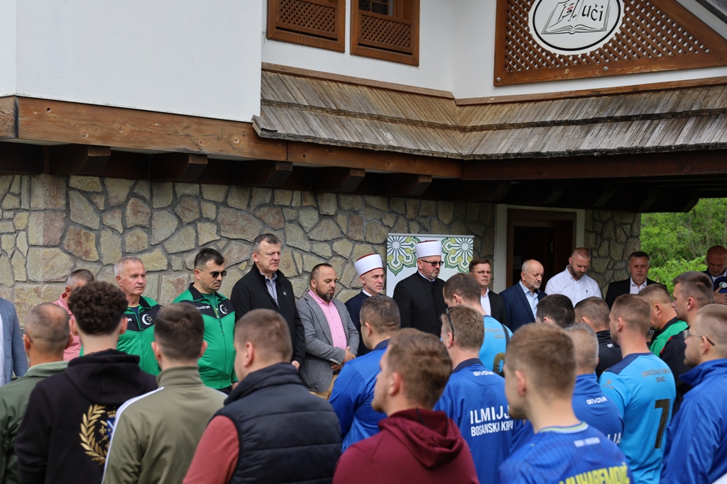 ODRŽANI KULTURNO-EDUKATIVNI I SPORTSKI SUSRETI ČLANOVA UDRUŽENJA ILMIJJE MUFTIJSTVA BIHAĆKOG